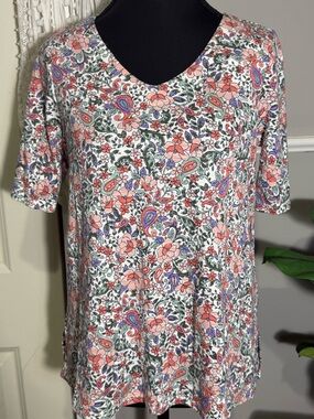 J. Jill Coral and Purple Floral V-Neck Short Sleeve Tee